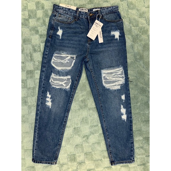Denim - NWT Skinny Fries Denim Mom‎ Jeans Size 11